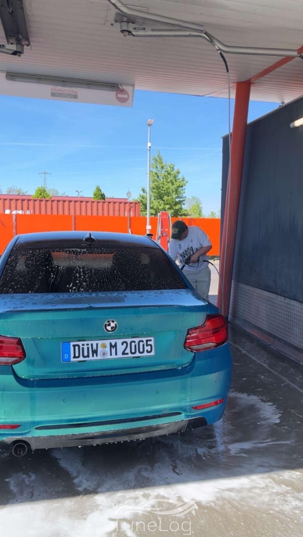 218i