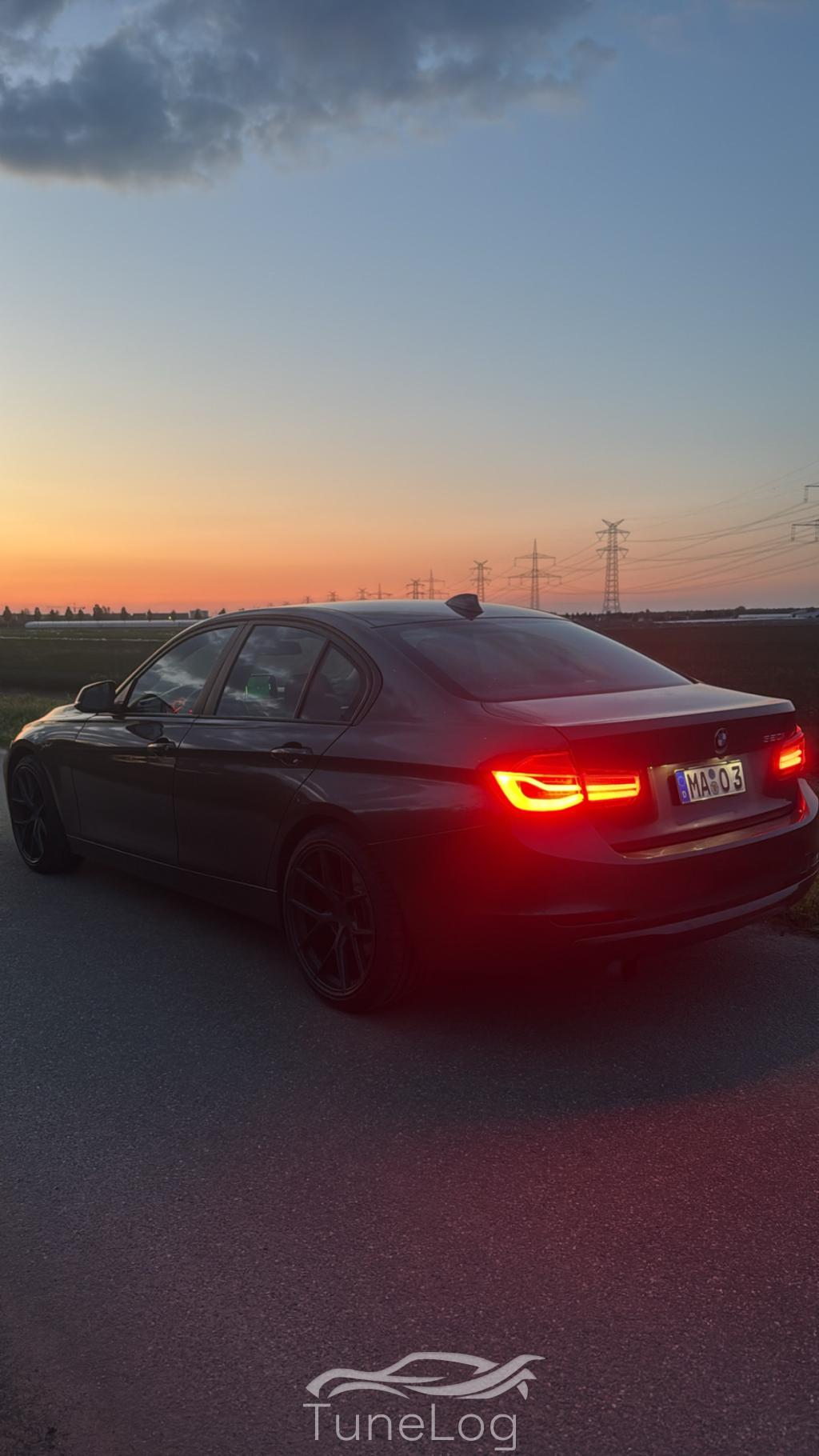 F30 320i