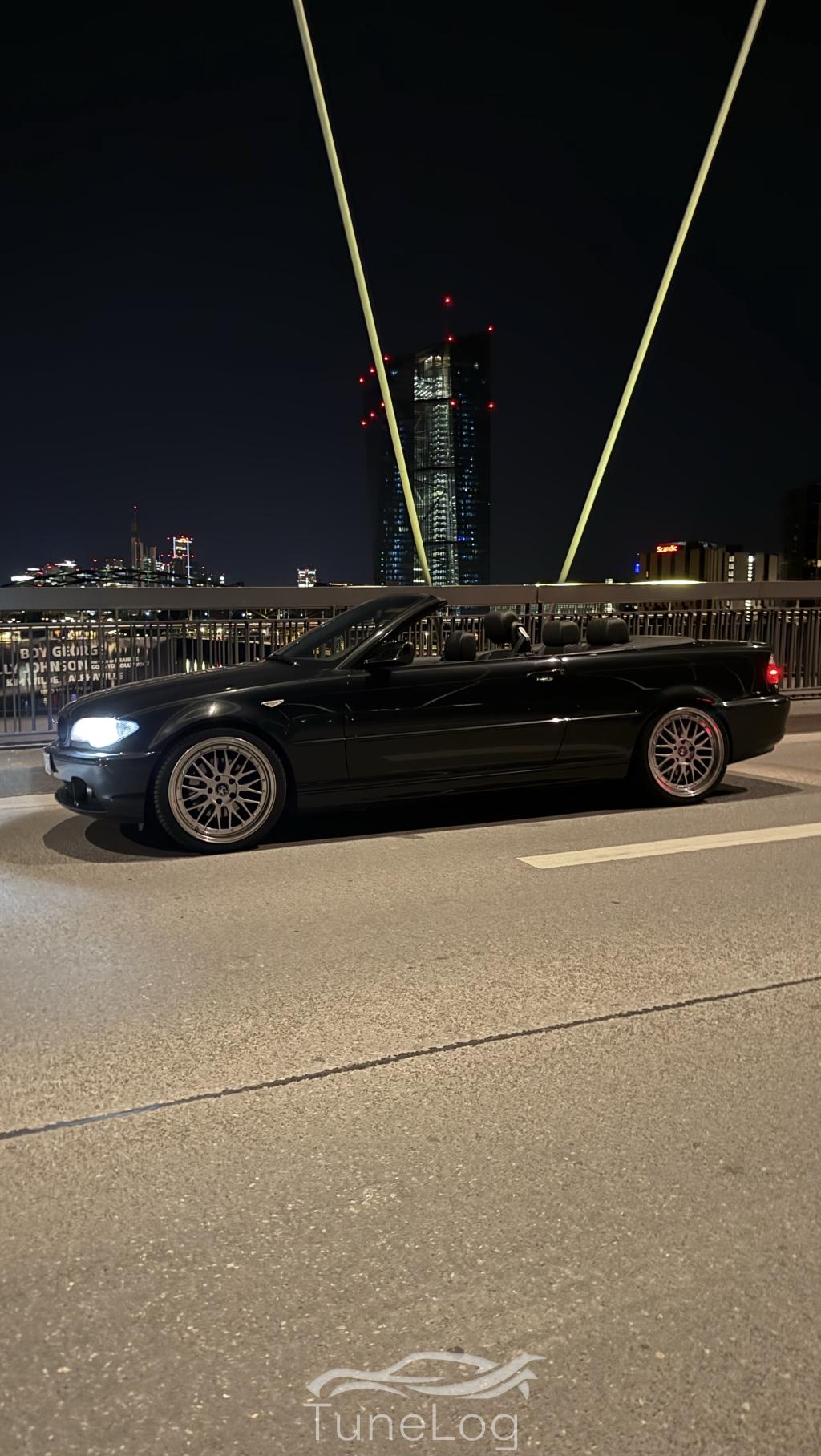 320i