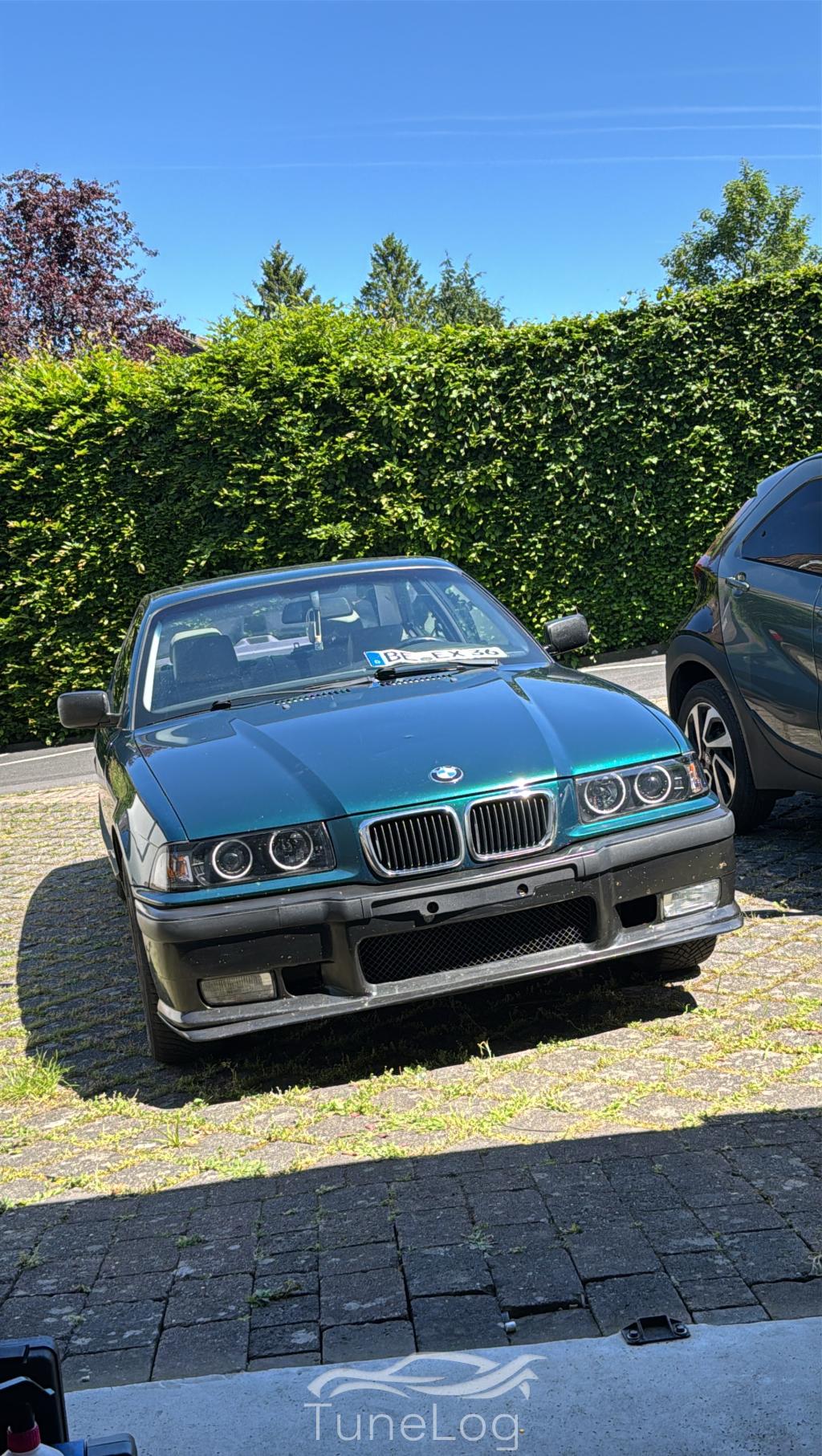328i