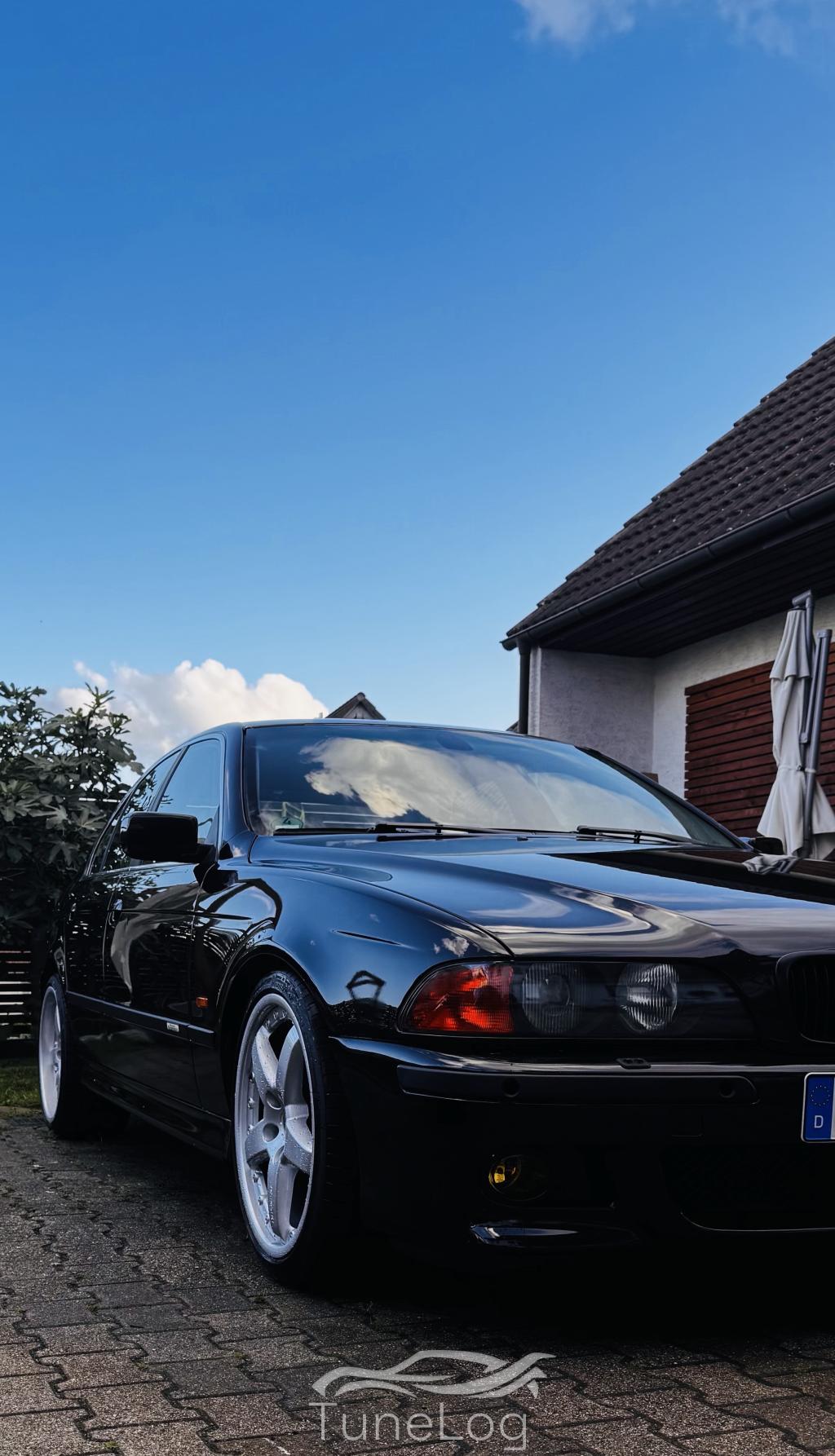 E39 528i