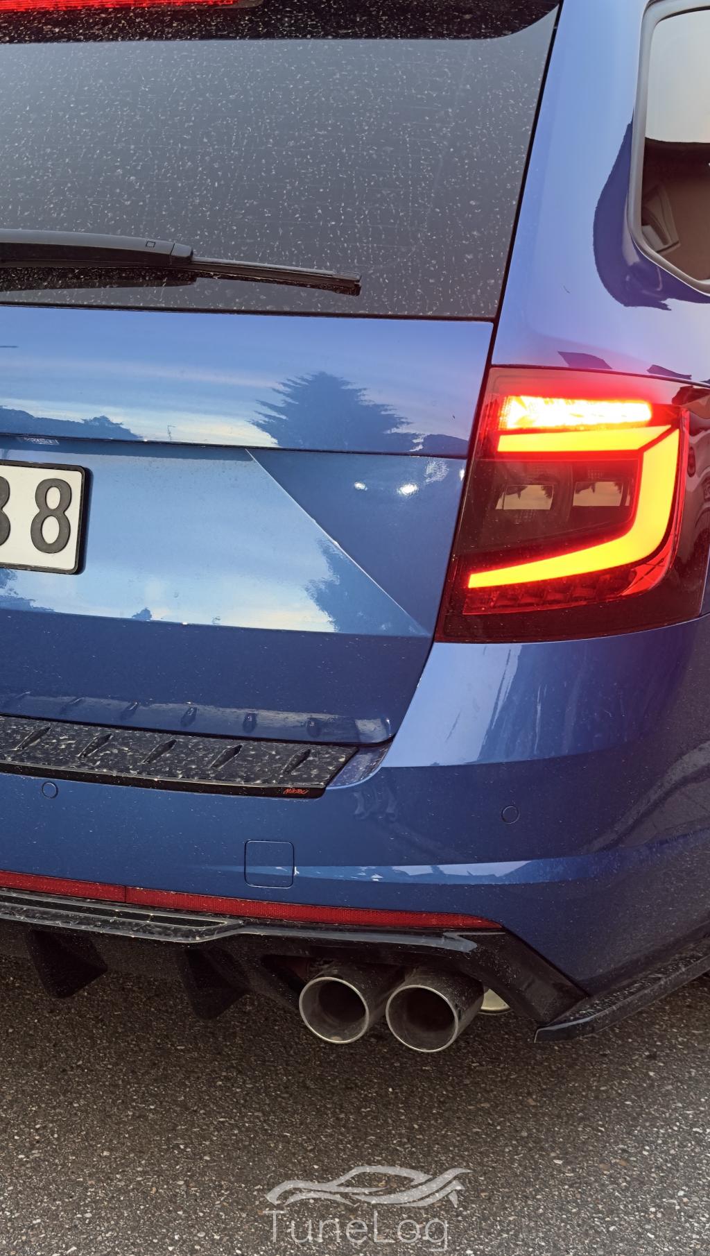 Octavia RS