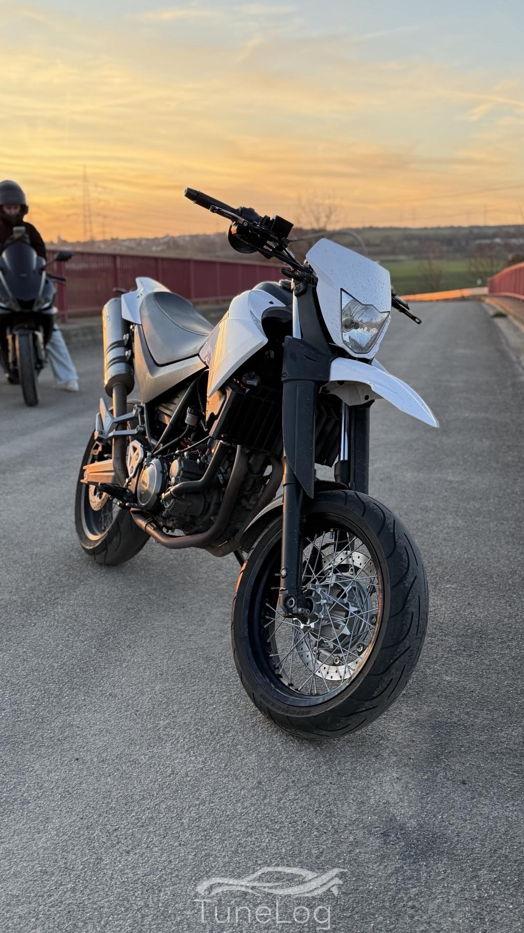 XT660X