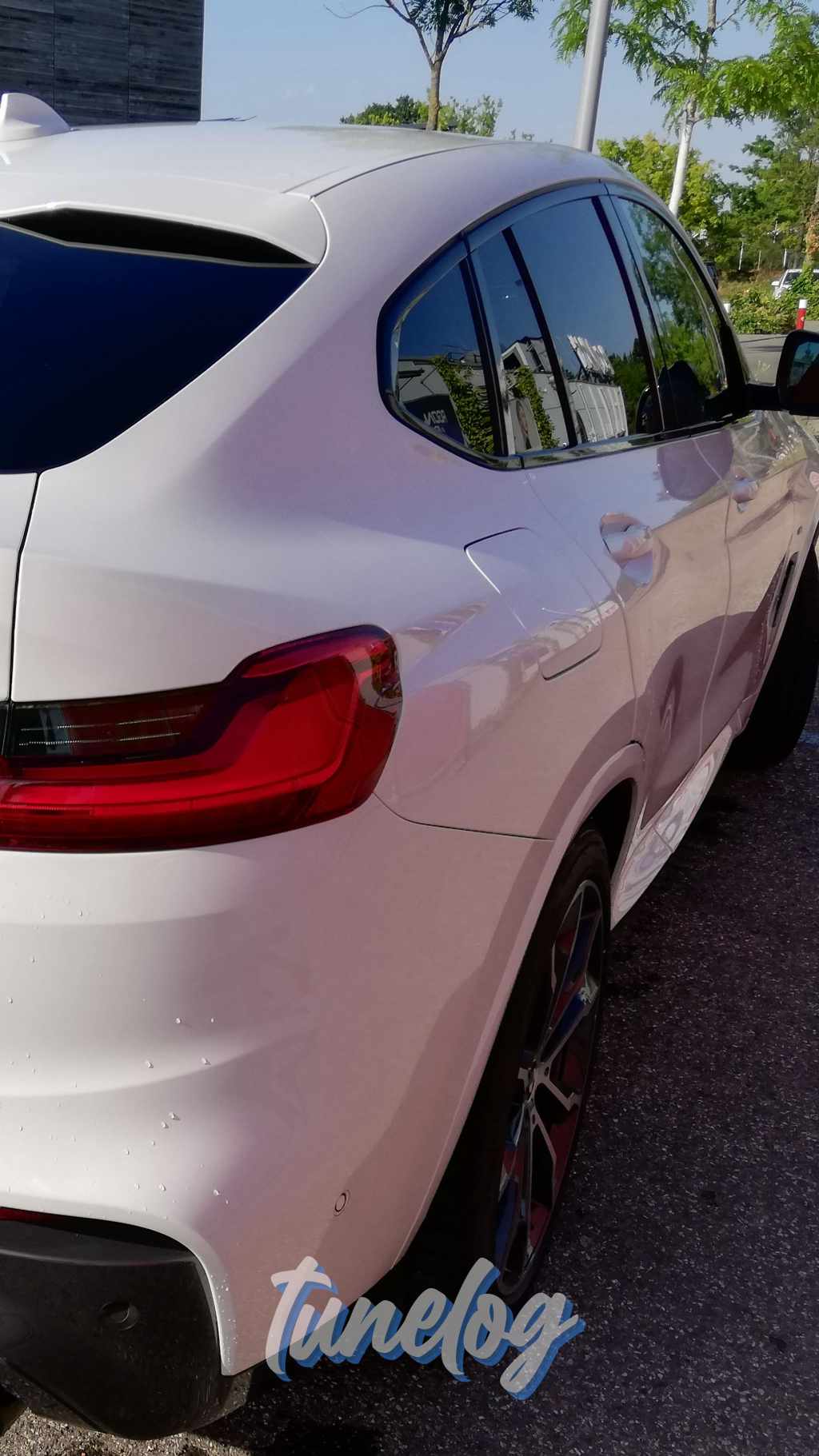 X4 M40d