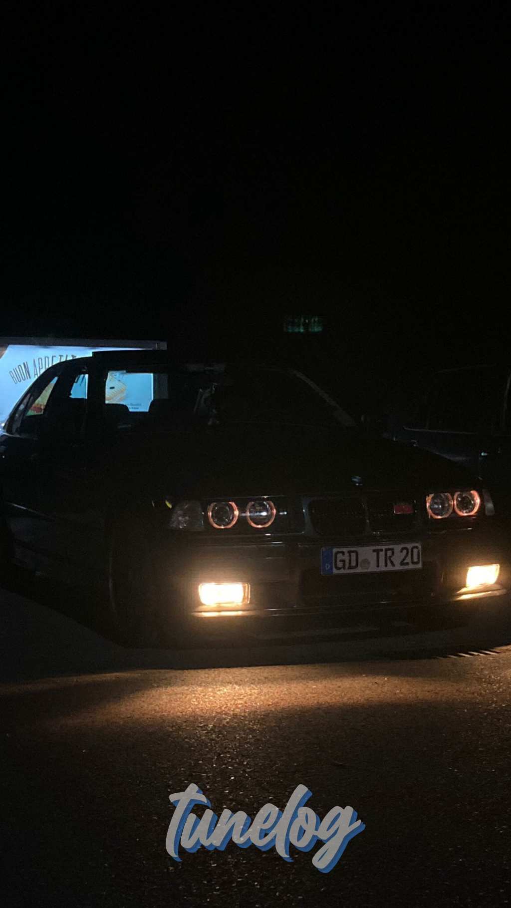 1999 BMW 318i