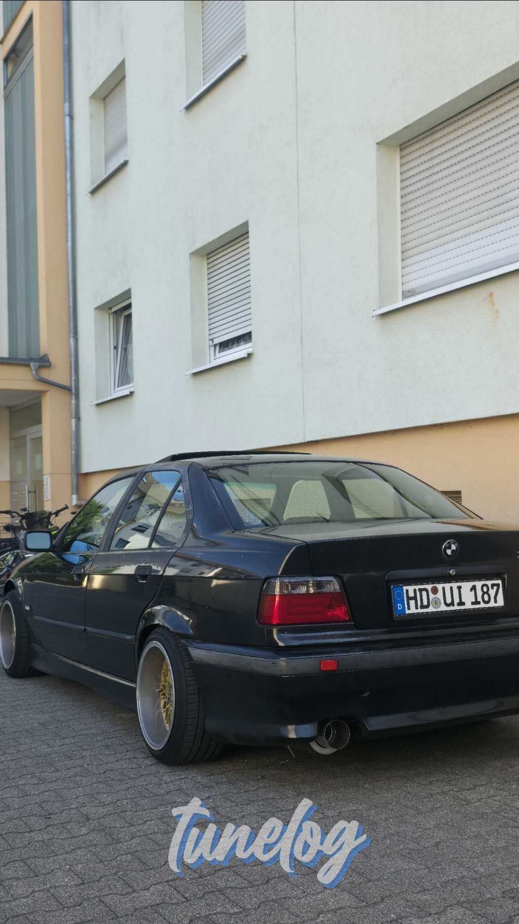1995 BMW 320i