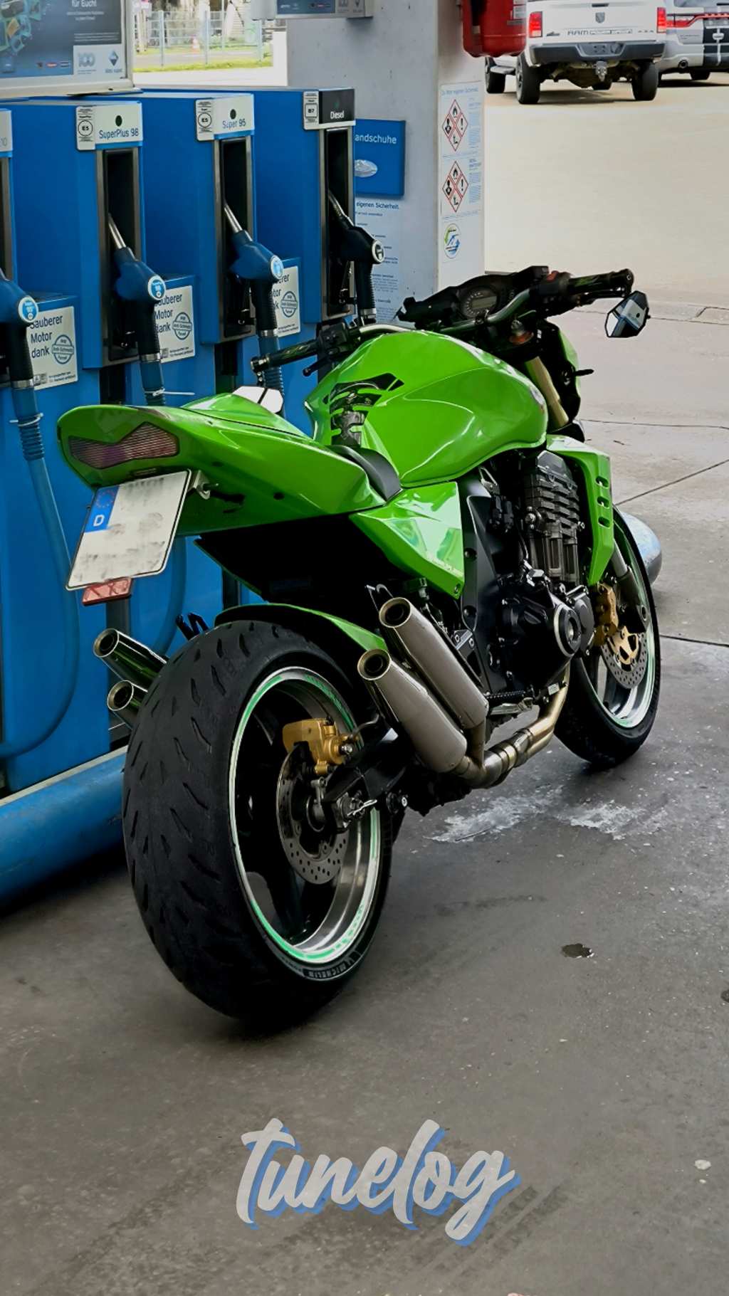 2005 Kawasaki Z1000 (ZRT00A)