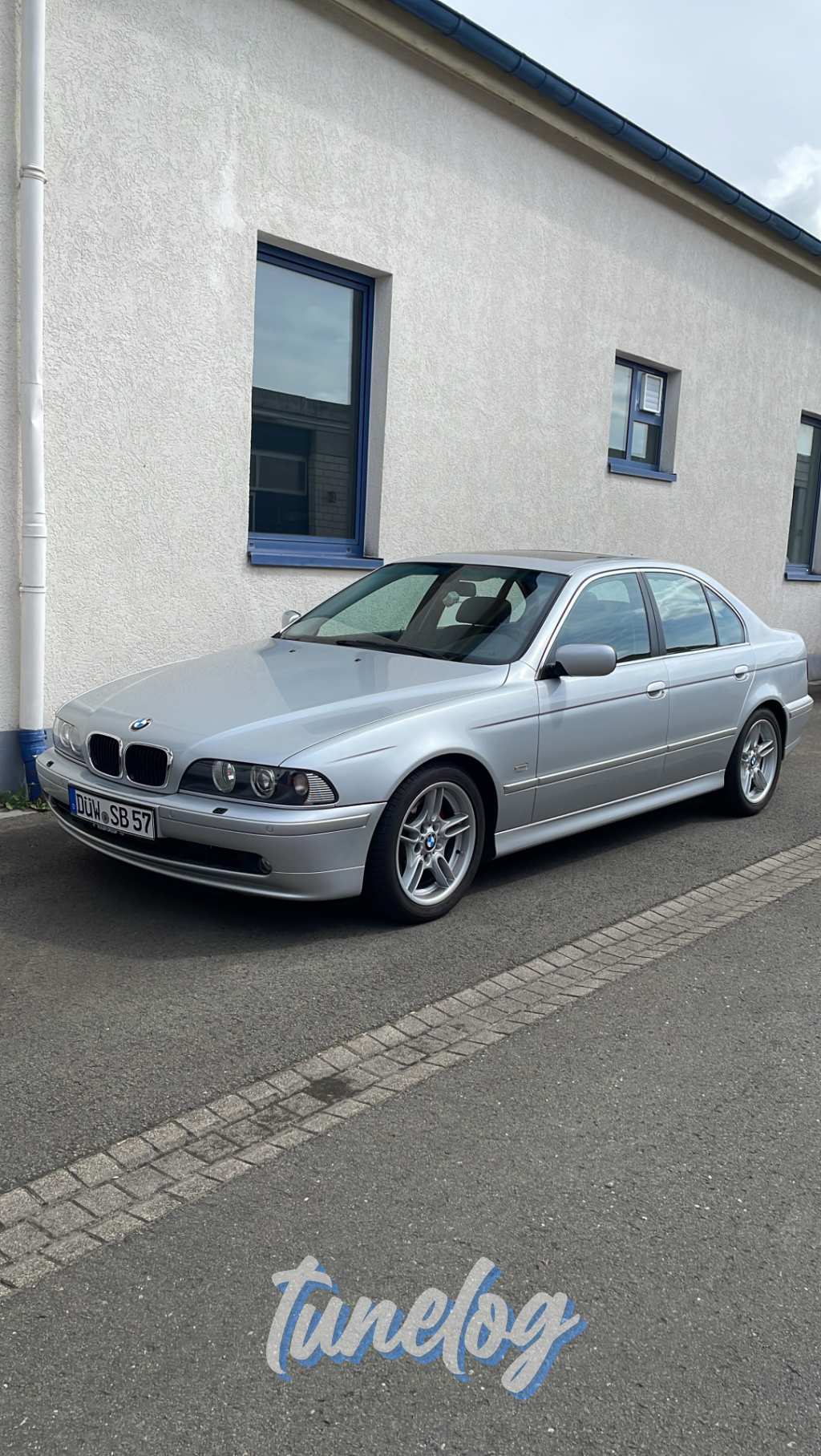 2002 BMW 530ia